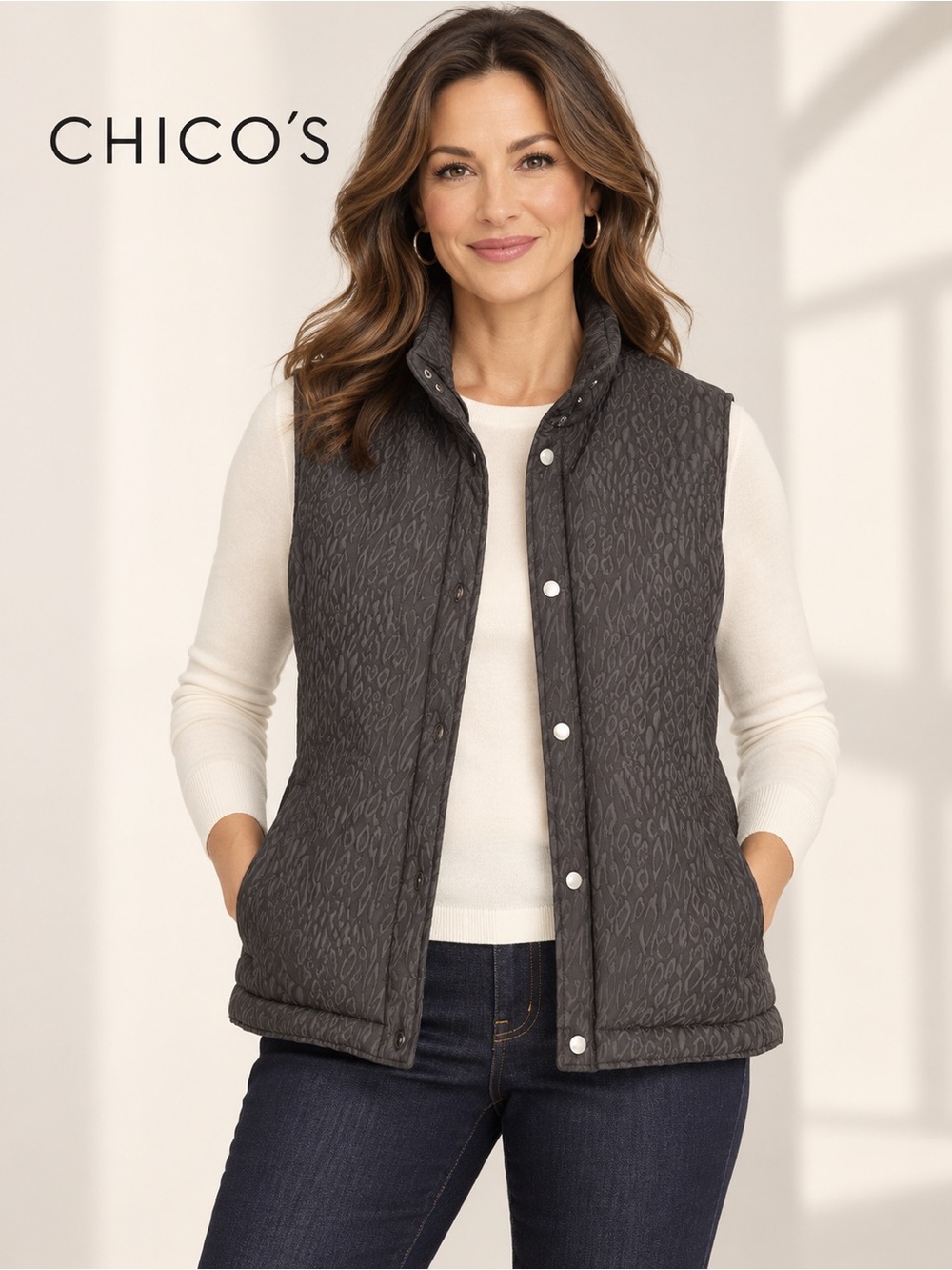 NWOT Chico’s Weekends Gray Animal Print Quilted Snap Vest Size 3 XL